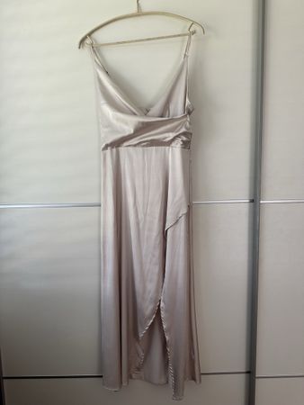 beiges Sommerkleid