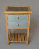 Petite table d’appoint / chevet en bois – 2 tiroirs