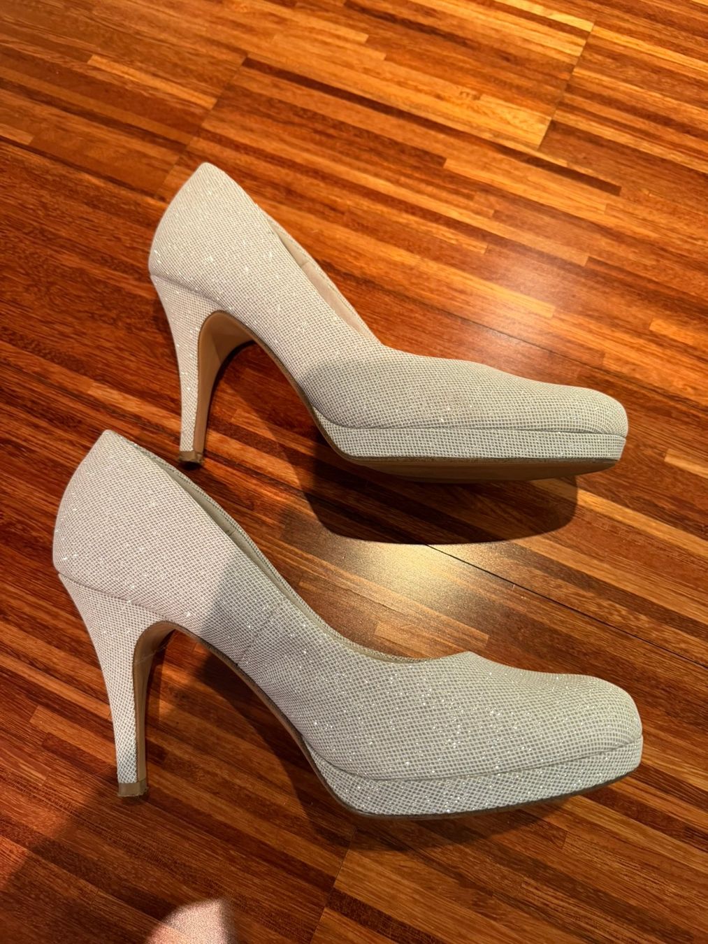 Tamaris Scarpe da donna: Tamaris Glitzer Pumps 42 – Usato da Winkel venduto da Studi66 5