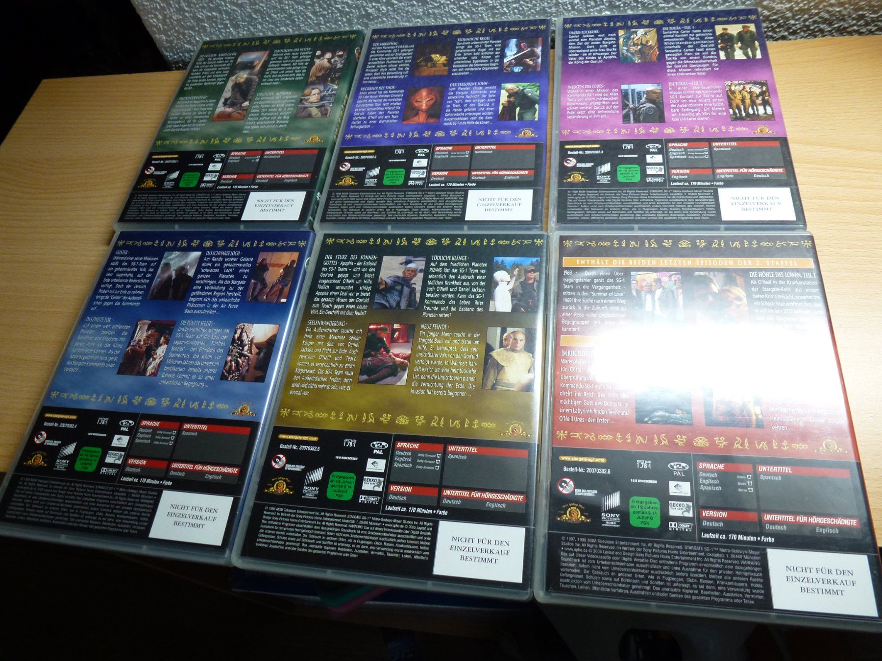 Tutti i DVDs: Stargate Staffel 2 (6DVD) – Usato da Hombrechtikon venduto da Maloev17 4