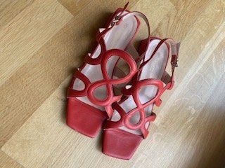Chaussures femmes: attraktive Sommerschuhe – D'occasion à Wetzikon ZH par madu013 2