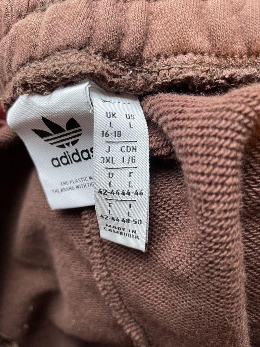 Adidas Pantaloni: Braune Adidas Trainerhose – Usato da Turgi venduto da eiiinalem 5