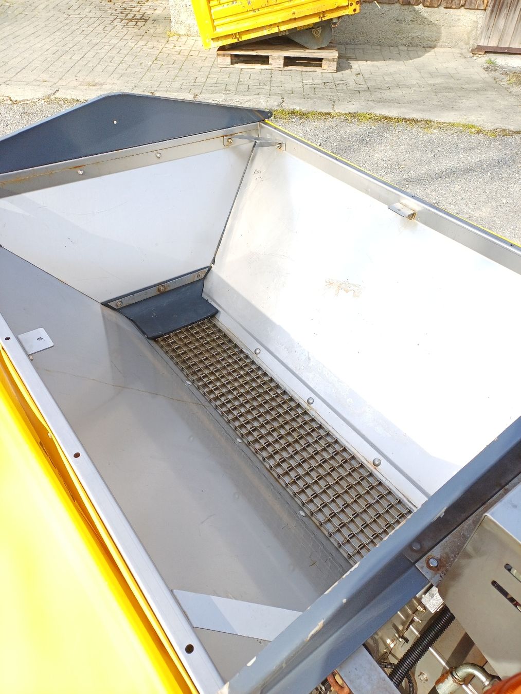 Accessori per protezione delle piante: Salzstreuer – Usato da Zetzwil venduto da MorgeneggD 4