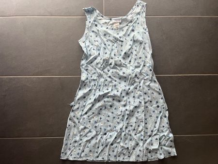 Hellblaues Sommerkleid mit Blumen - Trend Collection