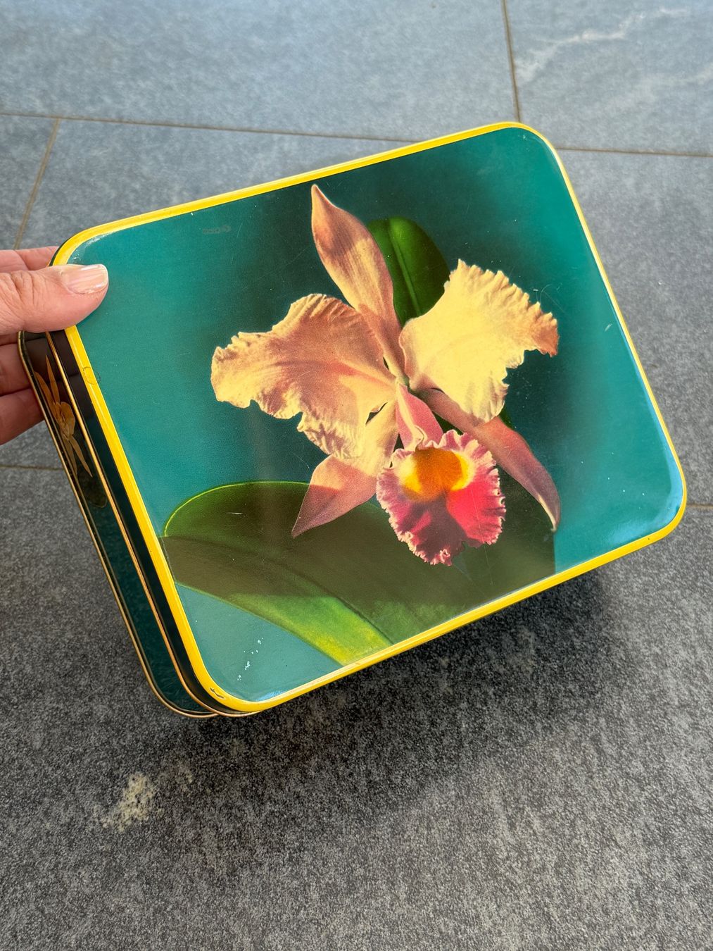 Tutte le decorazioni: Vintage Dose retro, Blechdose Blumen, Guetzlidose – Usato da Otelfingen venduto da Markthalle_C 1
