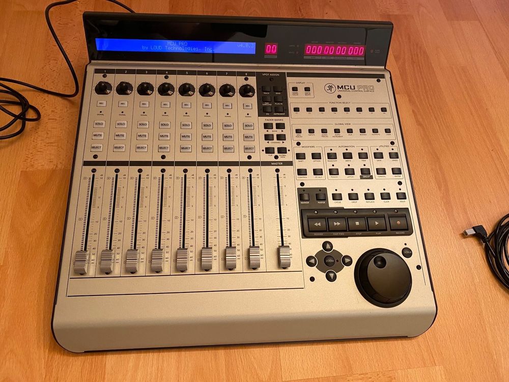 Mackie Control MCU Pro (Gebraucht) in für CHF 400 – mit Lieferung auf ...