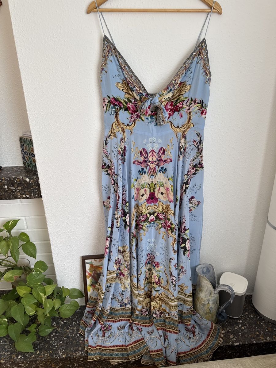 Kleider: NEW Camilla Floraful Silk Gown M – Neu und originalverpackt aus Fällanden von emilyeheim