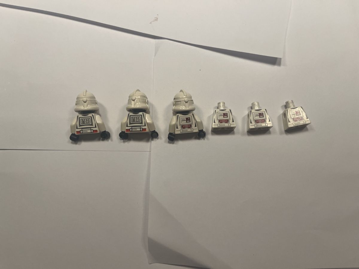 Lego Statuette: Lego Star Wars Klontruppler Minifigurenteile – Nuovo (secondo la descrizione) da St. Margarethen TG venduto da nic_n9n5 1