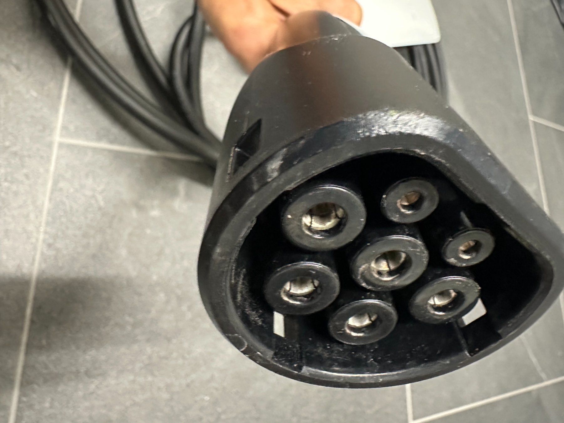 Tesla Caricabatterie: Ladestation Wall Connector für Tesla – Usato da Zufikon venduto da Chaebi4 3