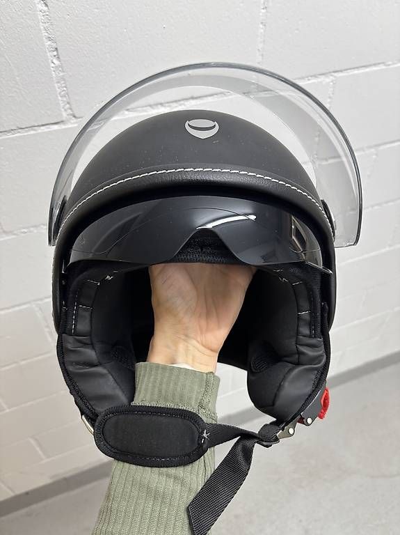 Casques & visières: Helmo Milano – D'occasion à Volketswil par sara_4 2