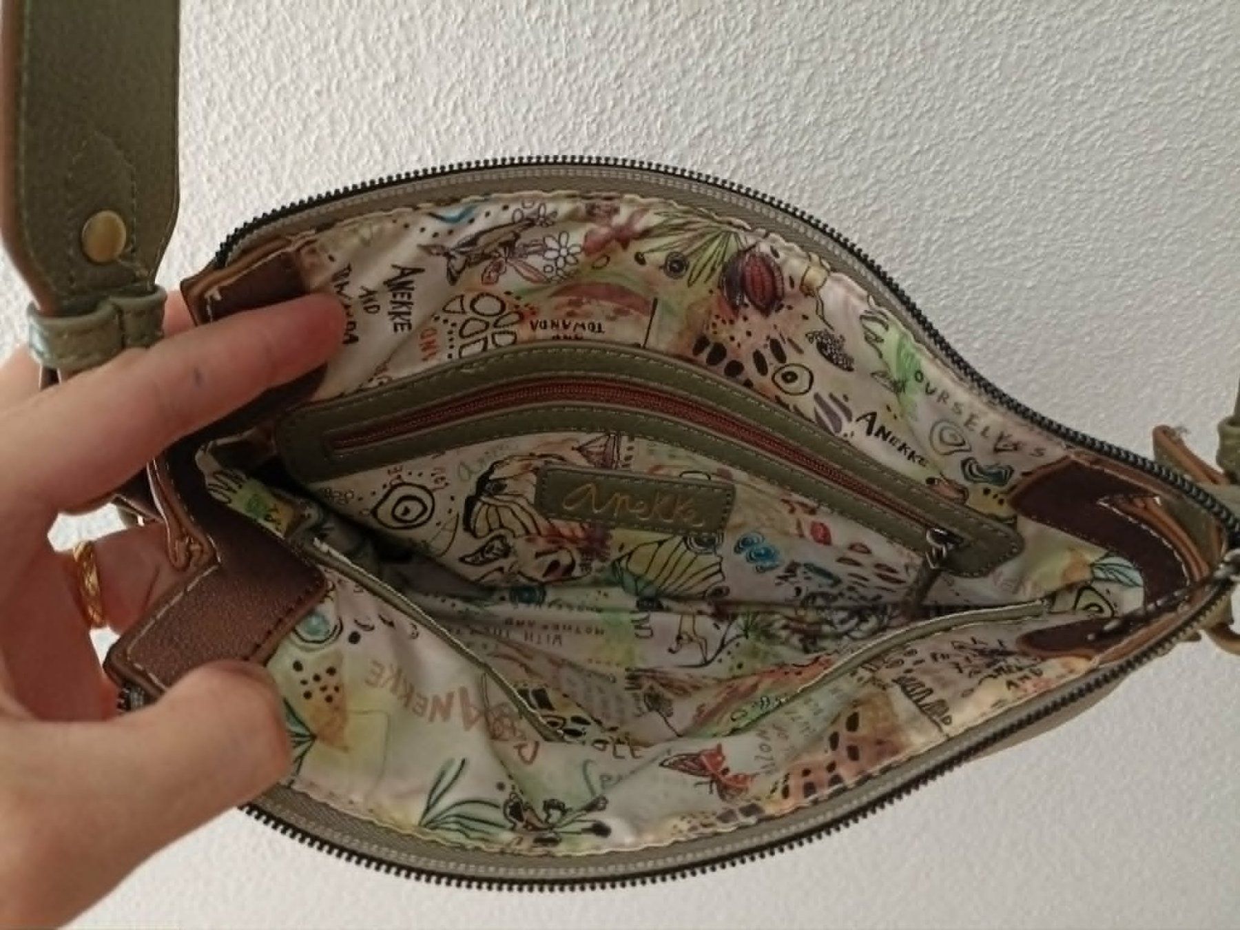 Anekke Sacs femmes: Anekke borsa/Handtasche/sac à main – D'occasion à Camorino par cieloazzurro 4