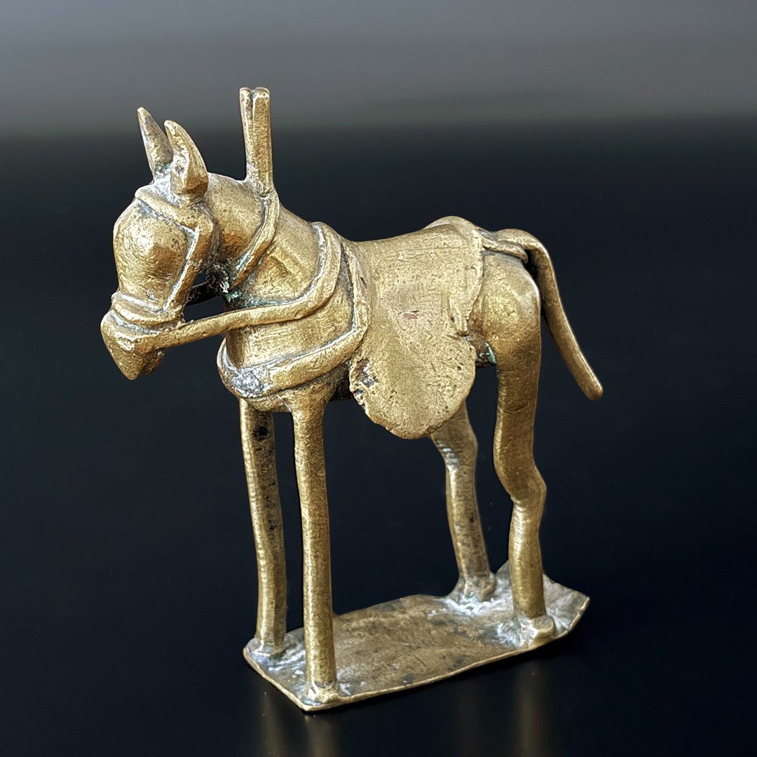 Skulpturen & Statuen: Massive Bronzefigur eines Pferdes – Gebraucht aus Luzern von downtonabbey