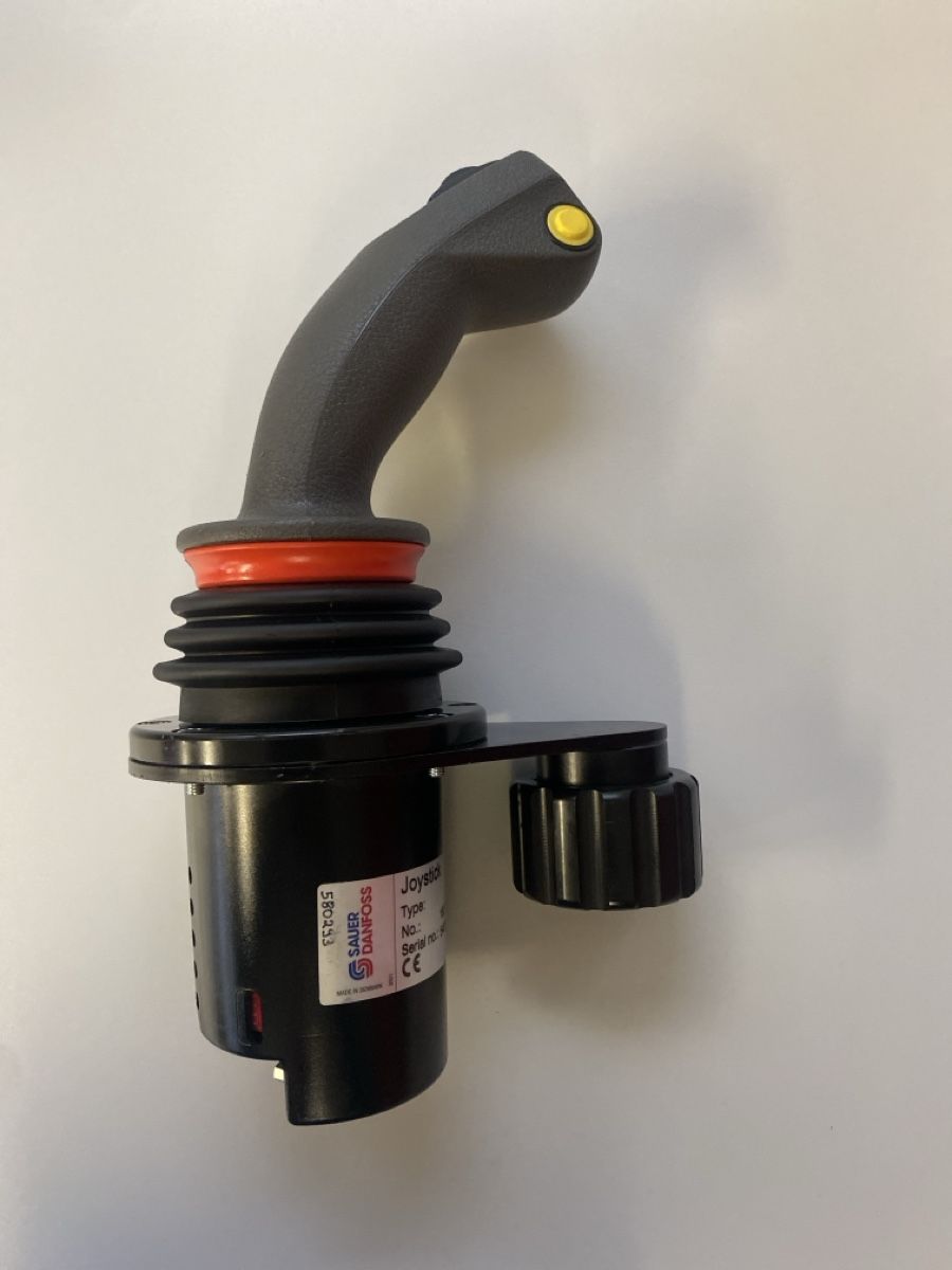 Controller: Danfoss 162F0207 JOYSTICK PROF – Nuovo (secondo la descrizione) da Frutigen venduto da lola080