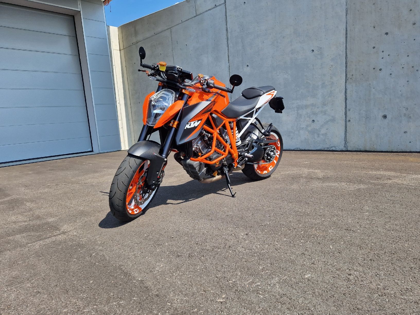 KTM Strada: KTM Duke 1290R ab MFK – Usato da Niederrohrdorf venduto da wernerei