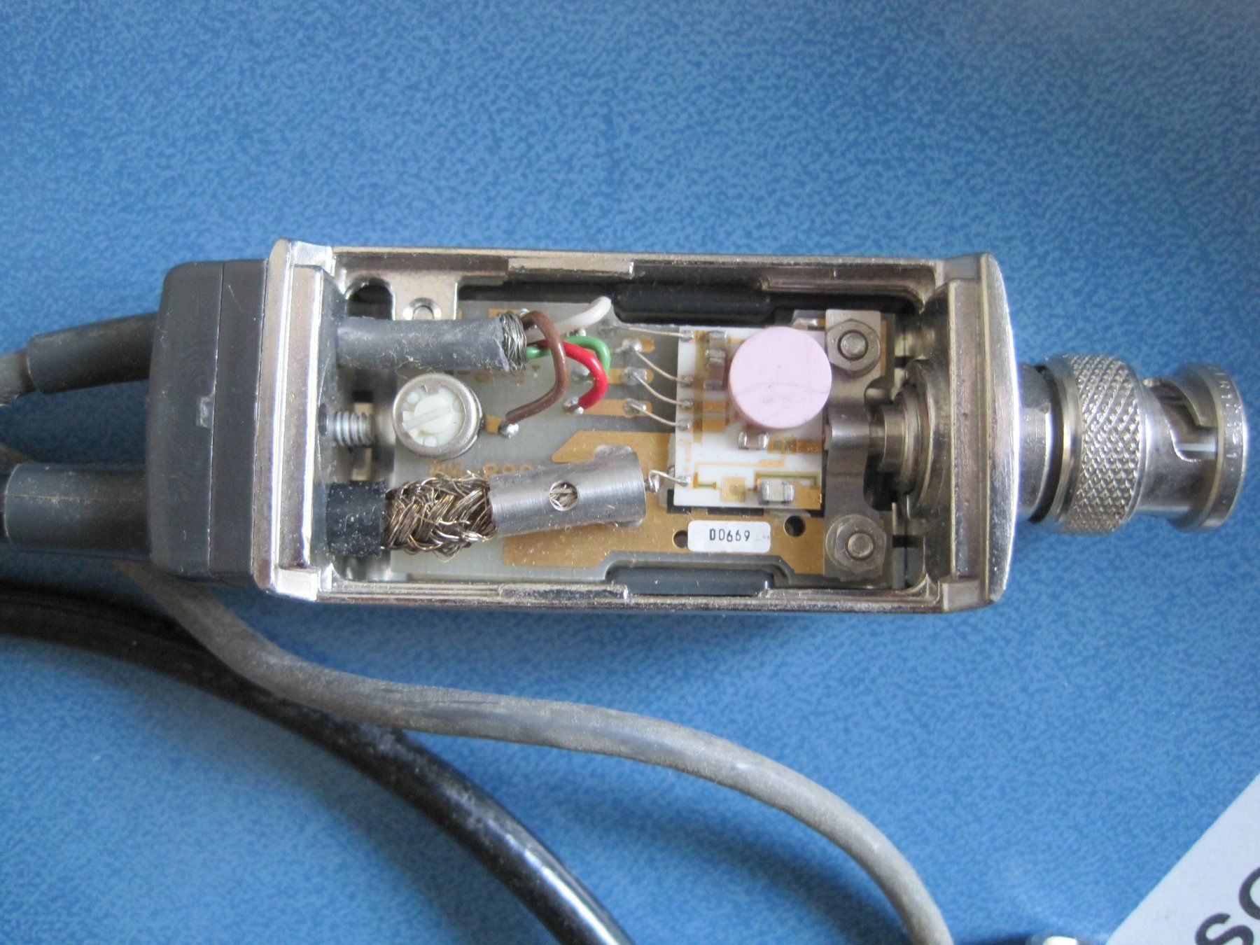 Messen: Tektronix Sinusgenerator SG504 – Defekt aus Dietwil von Jaenzi 2