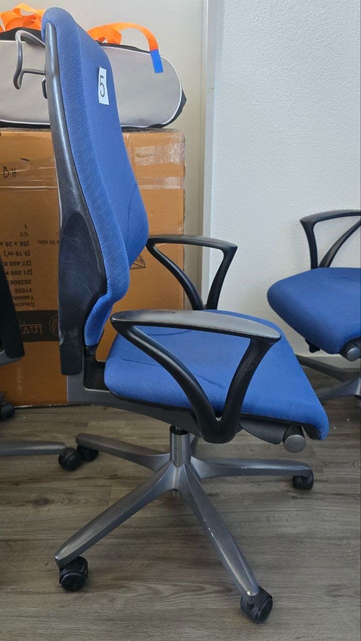 Giroflex Stühle: Giroflex 64 Bürostuhl - 5 – Gebraucht aus Winterthur von aredo 1