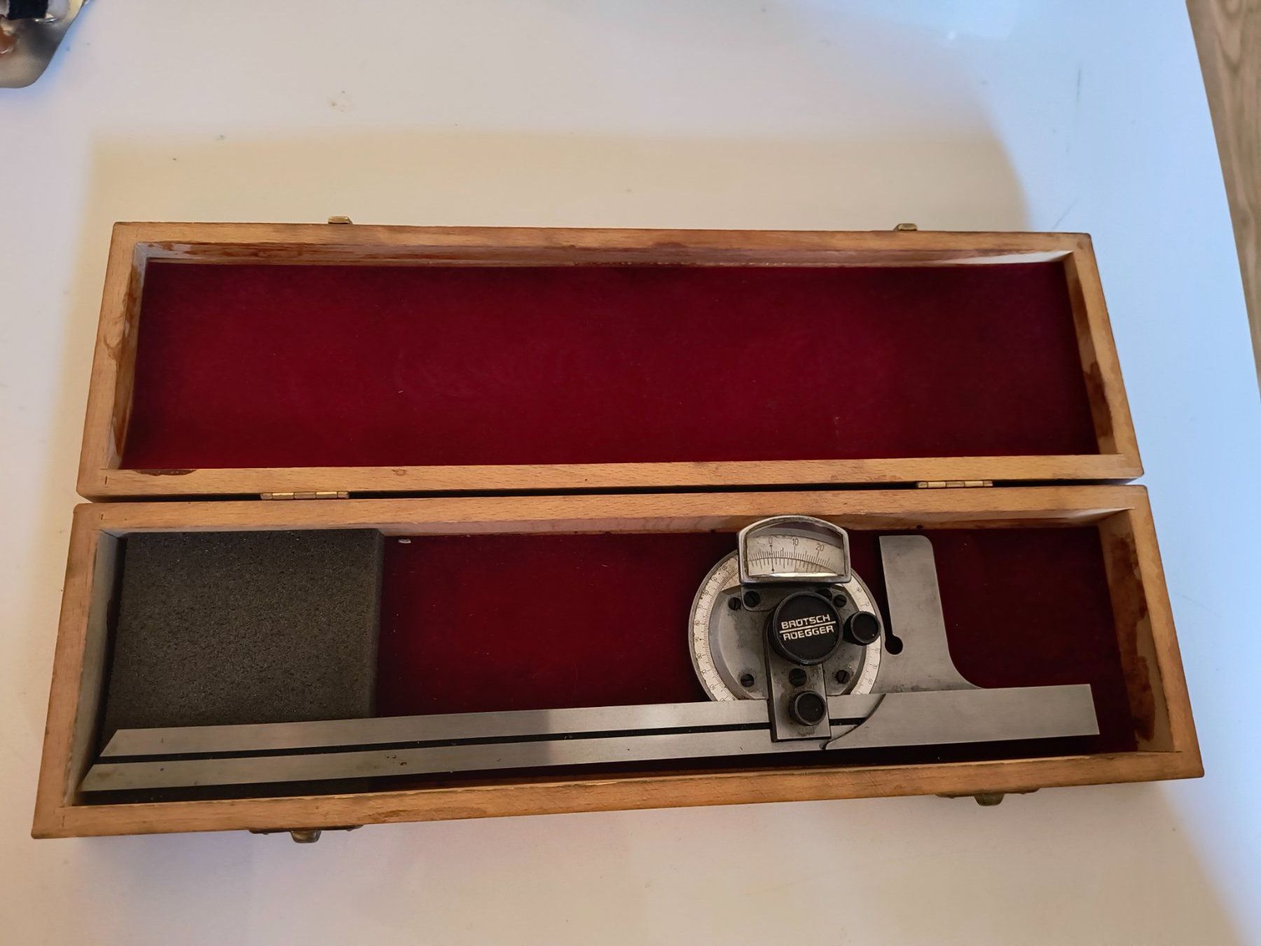 Misurare: 1 Universalwinkelmesser mit Lupe Brütsch Rügger gebraucht – Usato da Grenchen venduto da Charly15011969