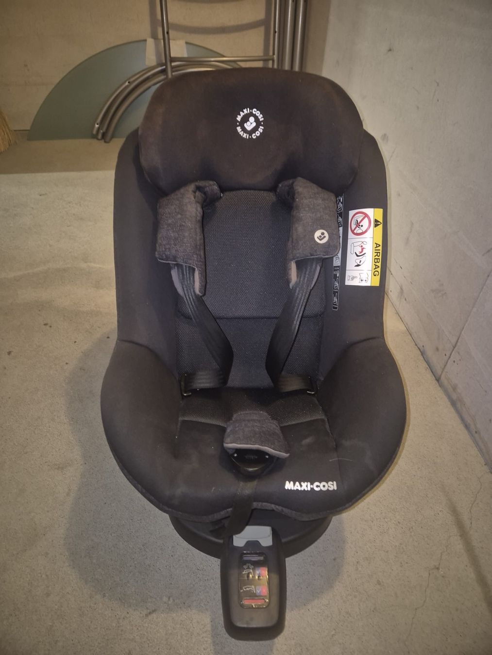 Maxi-Cosi Seggiolini per auto: Maxi-Cosi Kindersitz drehbar – Usato da Saland venduto da Swiss_Lady95