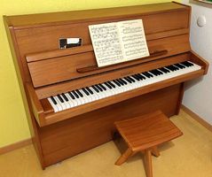 Top Hausklavier gratis - 100% - gewartet und gestimmt