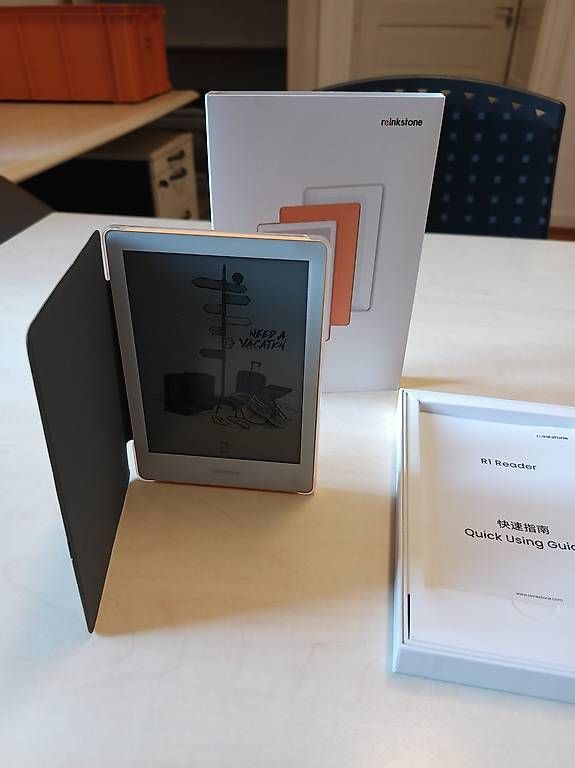 Tablettes PC: Reinkstone R1 liseuse e-ink couleur - 6" - Android 11 – D'occasion à Fribourg par Aous 4