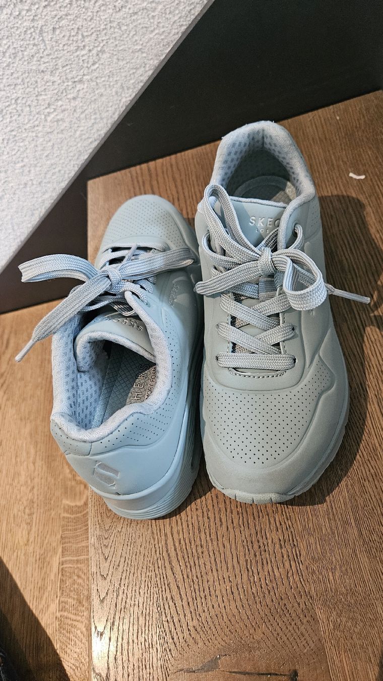 Skechers Scarpe da uomo: Skechers Grösse 36 Turnschuh – Usato da Büren an der Aare venduto da jexi 2