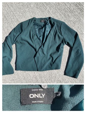 Grüner Kurzblazer von ONLY in Gr. 42
