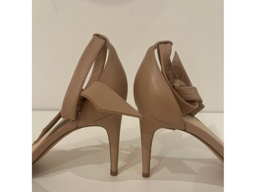 Scarpe da donna: Alexandre Birman Clarita sandals – Usato da Männedorf venduto da Vile554480 3