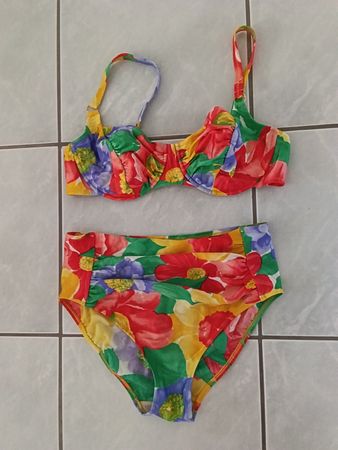 Bikini Diane von Fürstenberg, neuf, 42/L(CH), cup C, fleuri