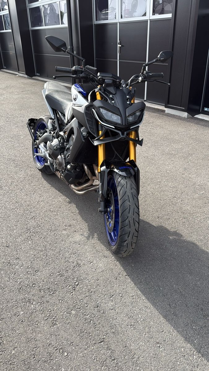 Yamaha Strasse: Yamaha MT09 SP – Gebraucht aus Posat von rob_yxf9 7