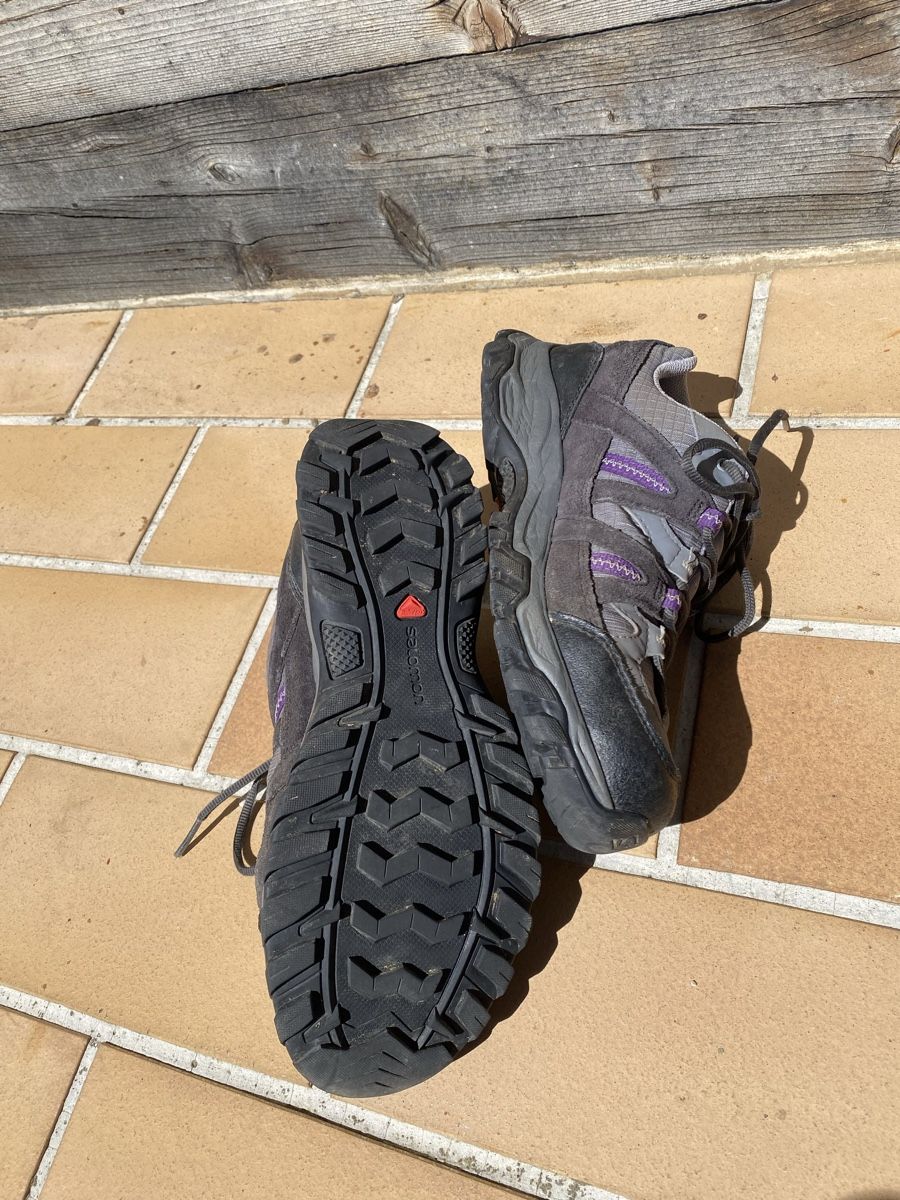 Salomon Scarpe da donna: Salomon hiking shoes – Usato da St-Cergue venduto da noabzz 5