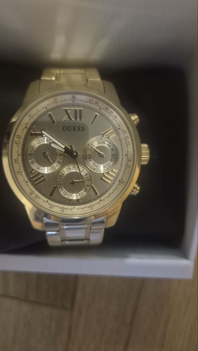 Guess Uhren: Guess Uhr  – Gebraucht aus Mels von ricoshop