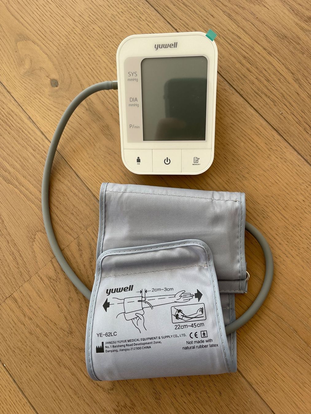 Attrezzature mediche: Blutdruckmessgerät yuwell – Usato da Naters venduto da tob_6x2m
