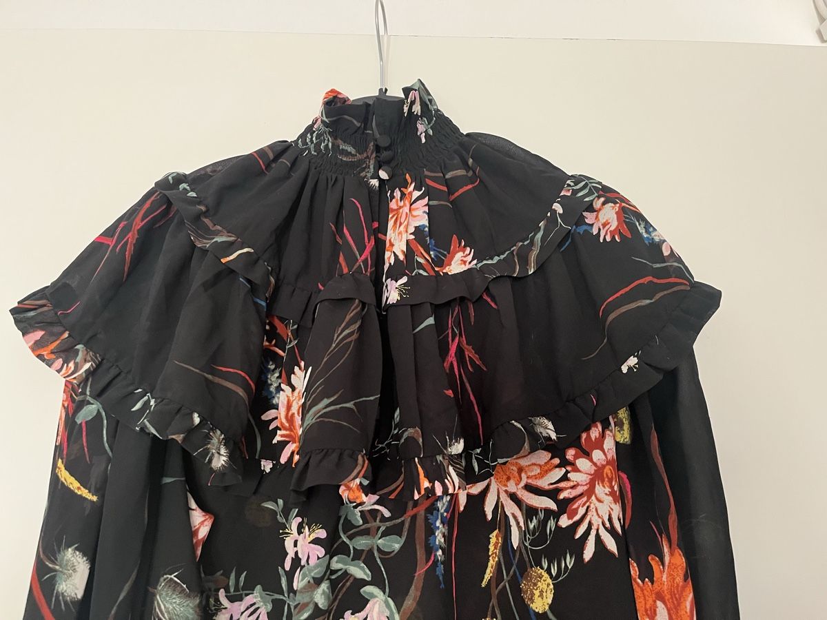 H&M Blusen: Elegante Bluse mit Blumenmuster, Grösse S, neuwertig – Neu (gemäss Beschreibung) aus Zürich von MariaSusanne 6