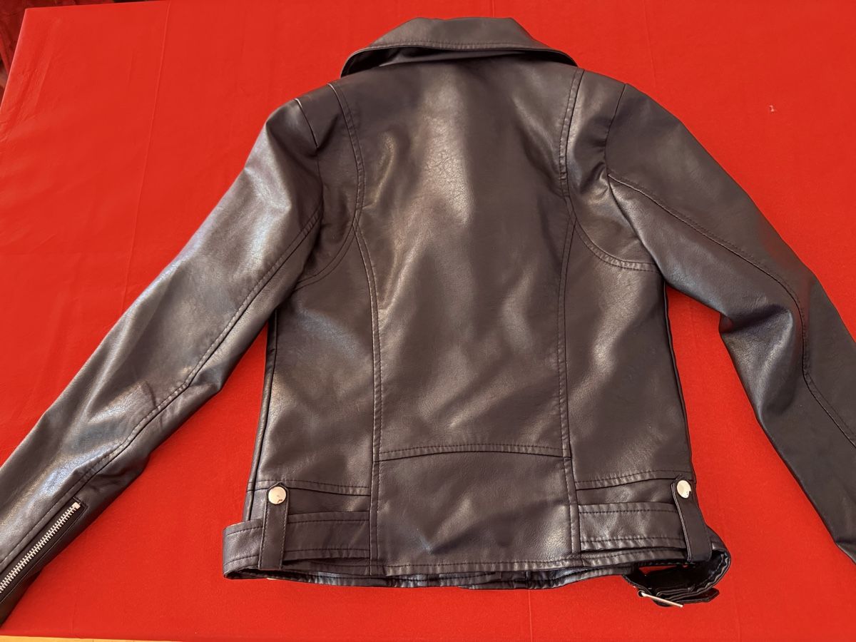 Giacche: Vendu le veste, taille S – Nuovo (secondo la descrizione) da Montreux venduto da aue_j9s9 4