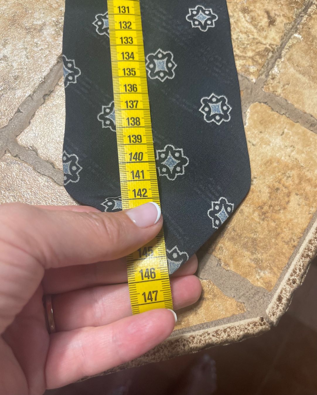 Armani Krawatten: Armani cravatta di seta-Uomo-glamour e elegante – Neu (gemäss Beschreibung) aus Gordevio von LanaZimm 9