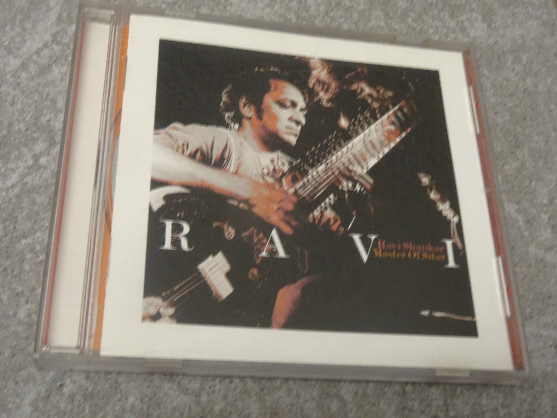 CDs: Ravi Shankar - Master of Sitar CD – Gebraucht aus Olten von Disc-Ausverkauf