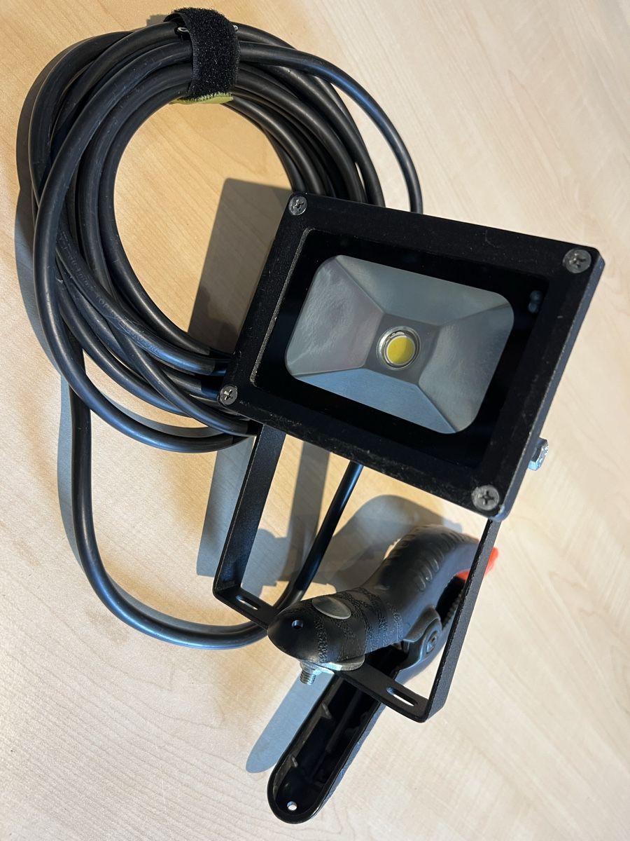 Lampade: LED Fluter 10W schwarz – Usato da Opfikon venduto da lsp01