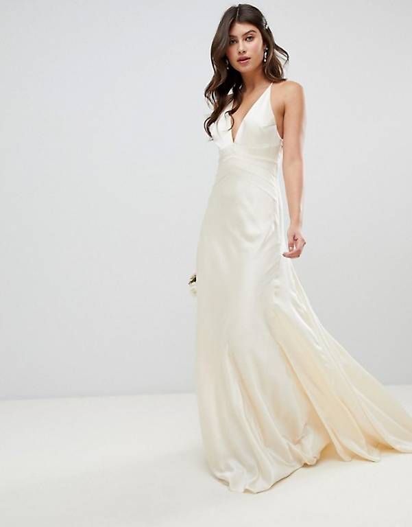 Kleider: Asos wedding dress satin – Gebraucht aus Losone von mag_cpc5