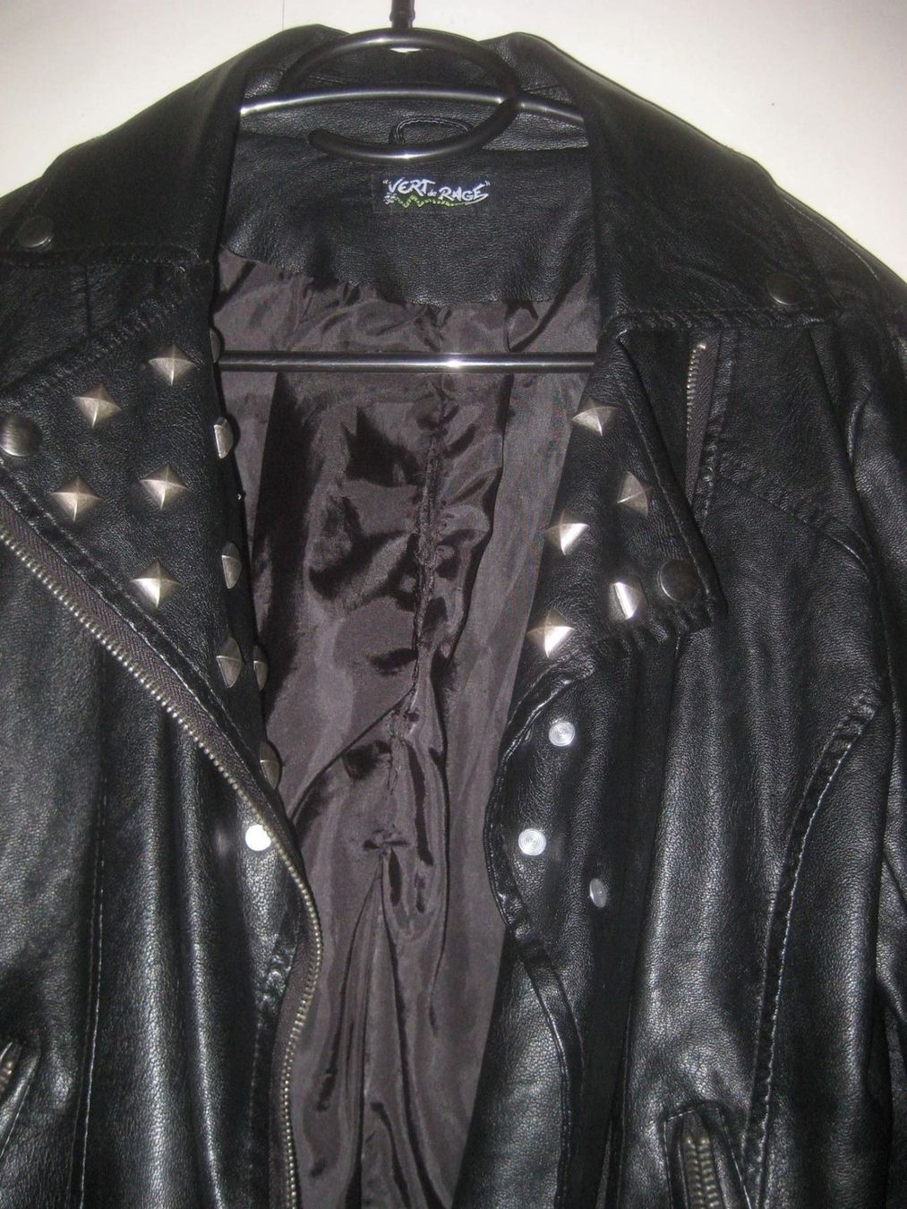 Jacken: DAMEN  JACKE – Gebraucht aus Uster von flocke1