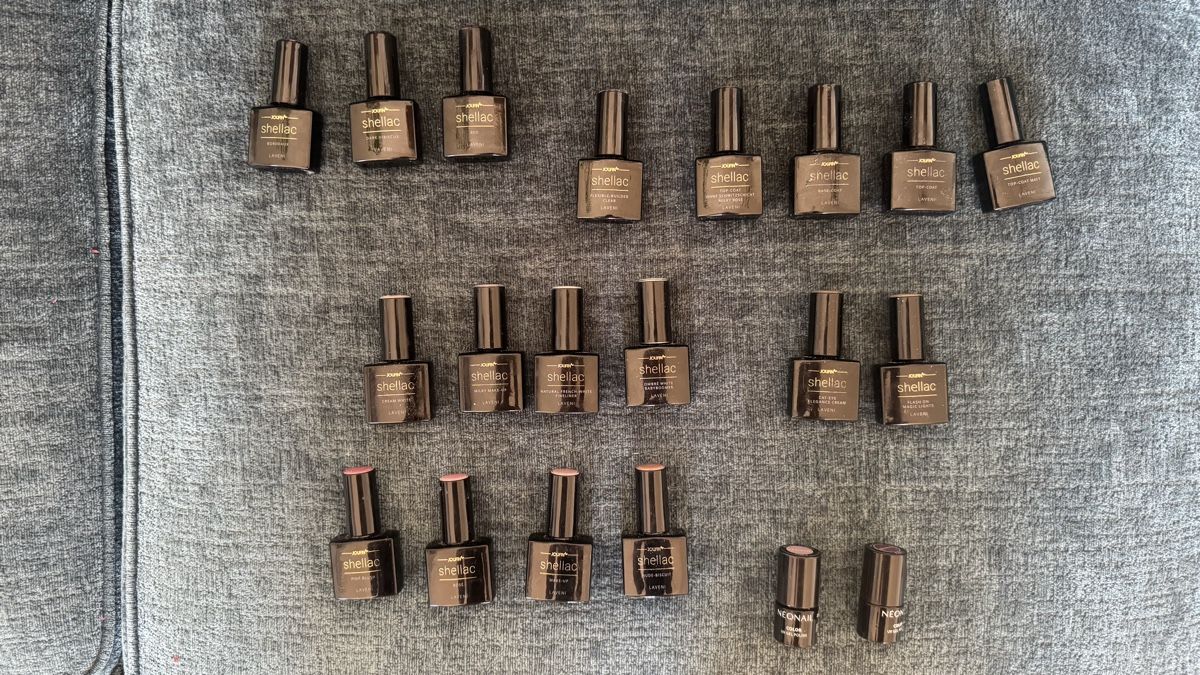 Shellac Nagellack: Shellac Nagellack Set LAVENI NEU & GEBRAUCHT  – Gebraucht aus Zürich von Mellocco
