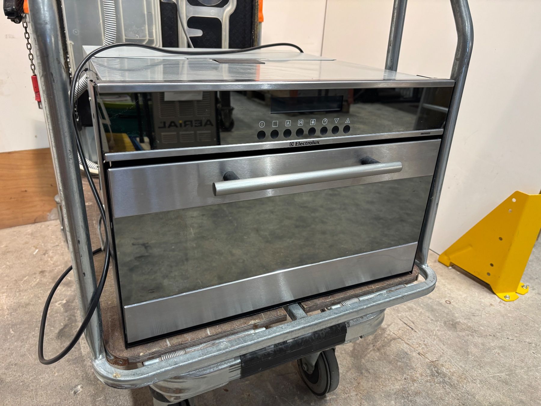 Electrolux Forni: Electrolux EBC GL6 Backofen Klein und Kompakt – Usato da Winterthur venduto da ReUse_Baumarkt 2