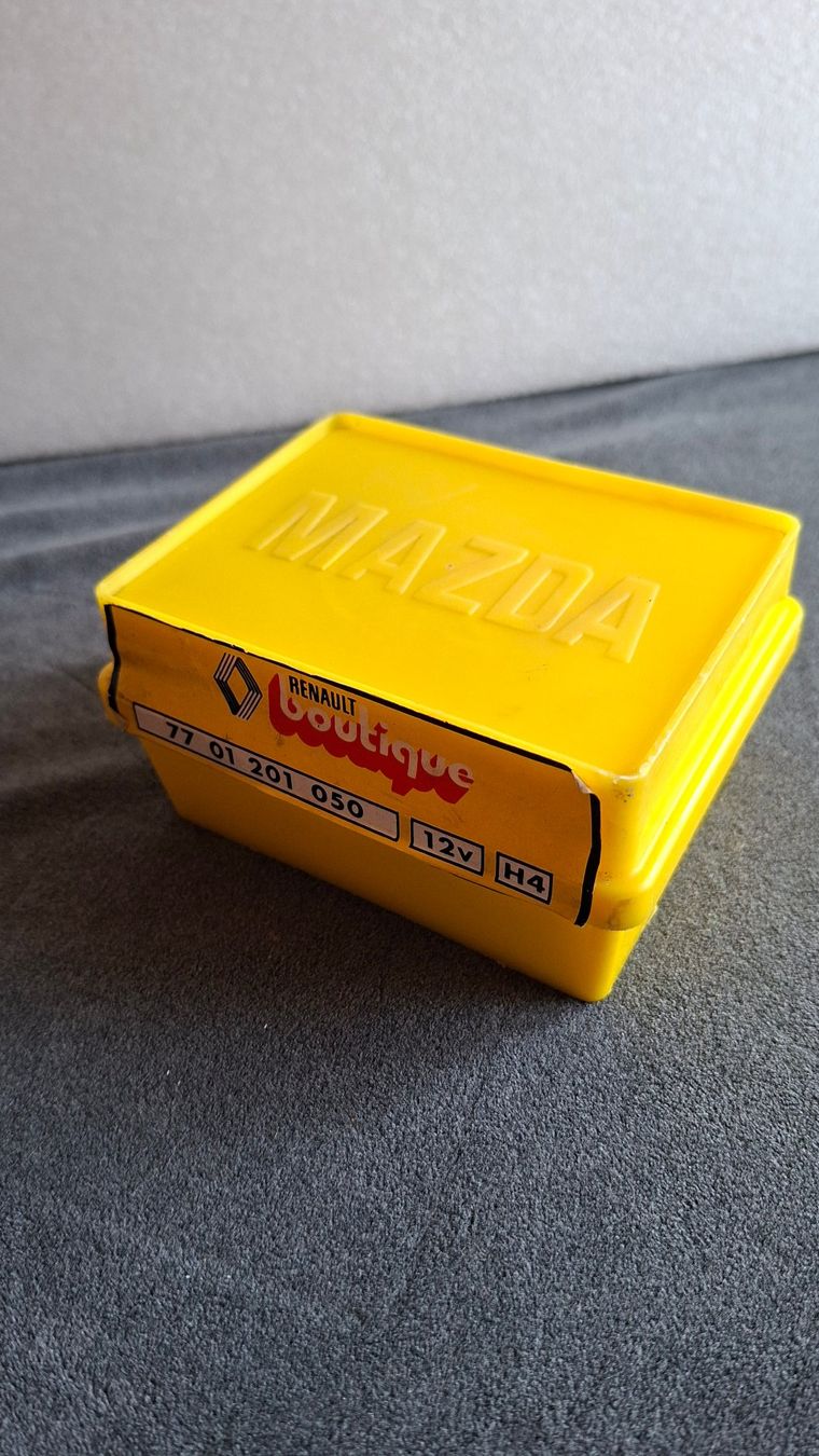 Renault Tutti pezzi di ricambio auto: Mazda/Renault Oldtimer Glühbirnen Set – Usato da Othmarsingen venduto da chrampfi01 1