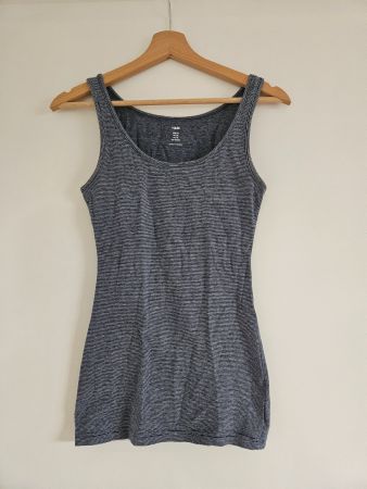 Träger-Shirt Gr.XS grau mit feinen Streifen