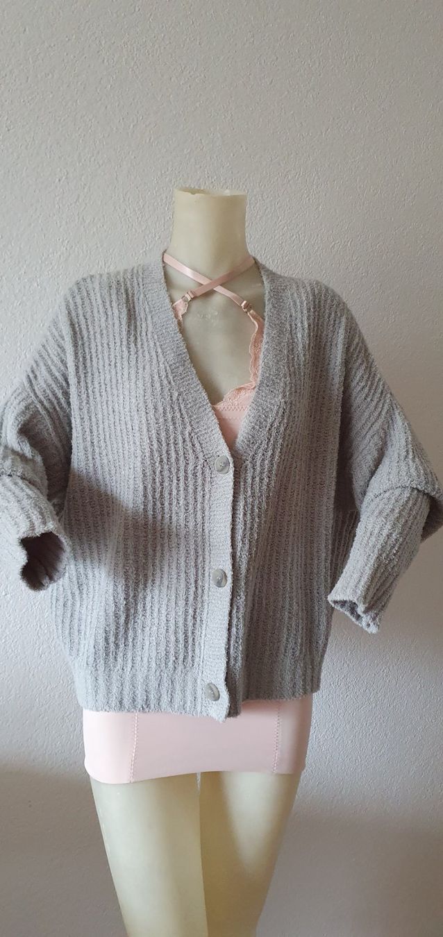 Nile Giacche: NILE Strickjacke Xl, NEU – Nuovo e nell'imballaggio originale da Niederbipp venduto da fashionfuchs