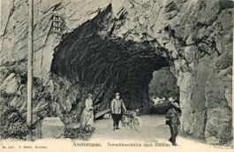Axenstrasse   UR  -  Tunneldurchblick nach Sisikon