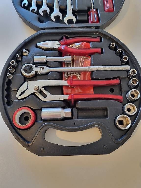 Tutti gli attrezzi: Boîte à outils de transport – Usato da Gland venduto da Khazmur1 2
