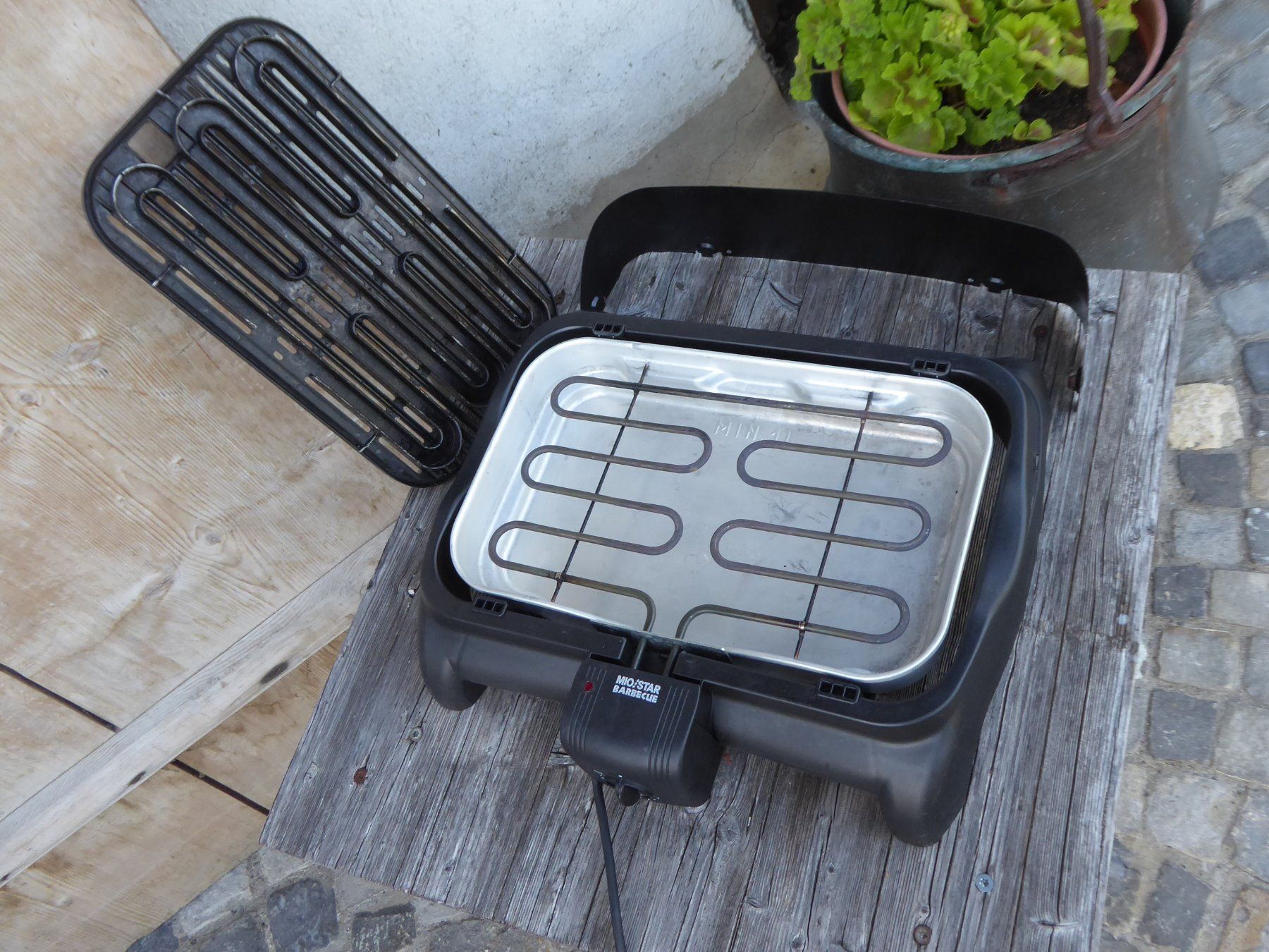 Griglie: Elektro Tisch Grill – Usato da Saanen venduto da Chrisvg 6