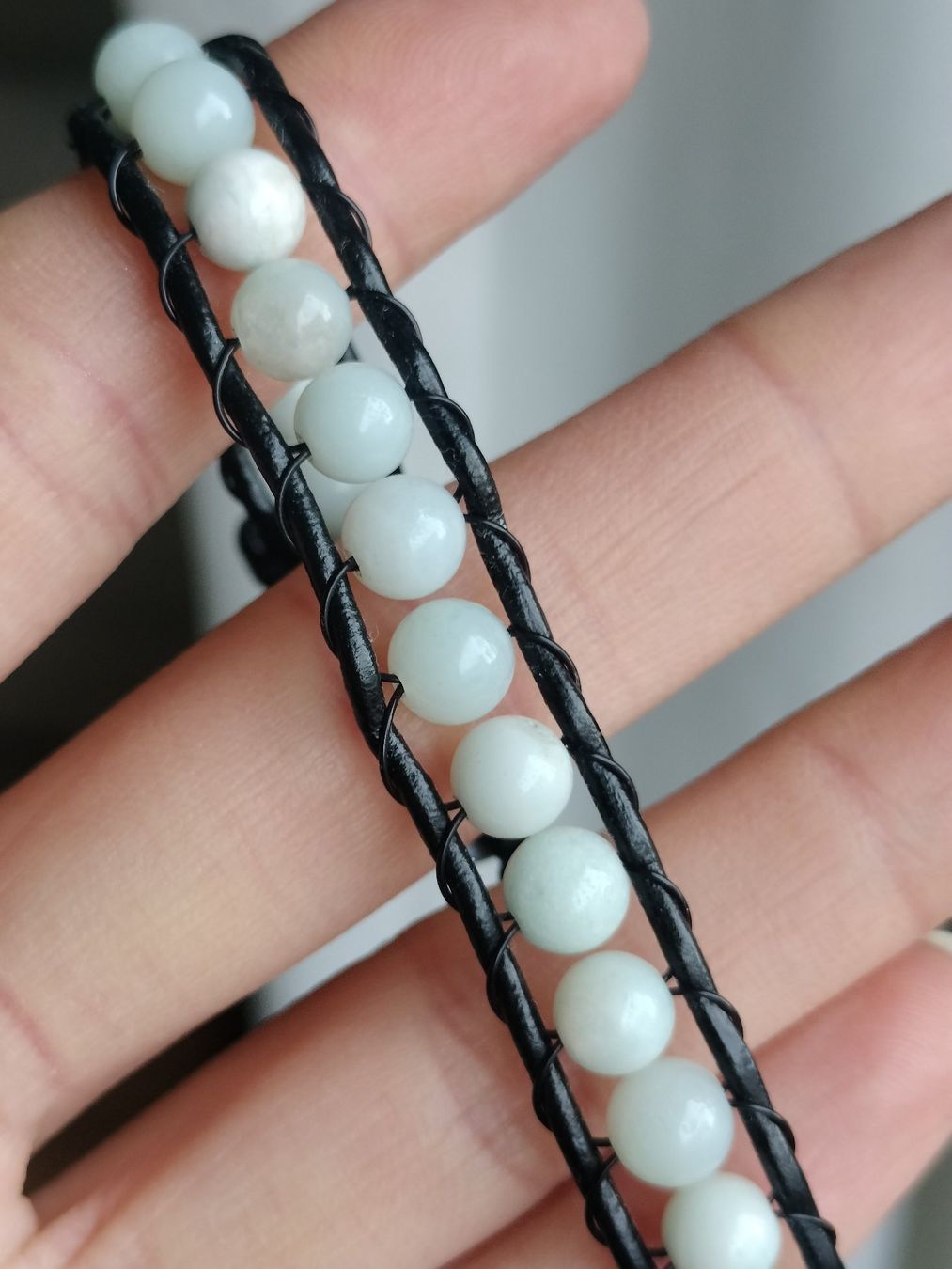 Bracciali & Braccialetti: Amazonit Edelsteinarmband mit schwarzen Leder✨ – Nuovo (secondo la descrizione) da Schwyz venduto da els_7cys 2