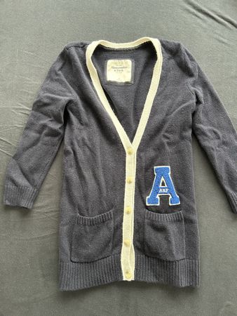 Abercrombie and fitch pulli