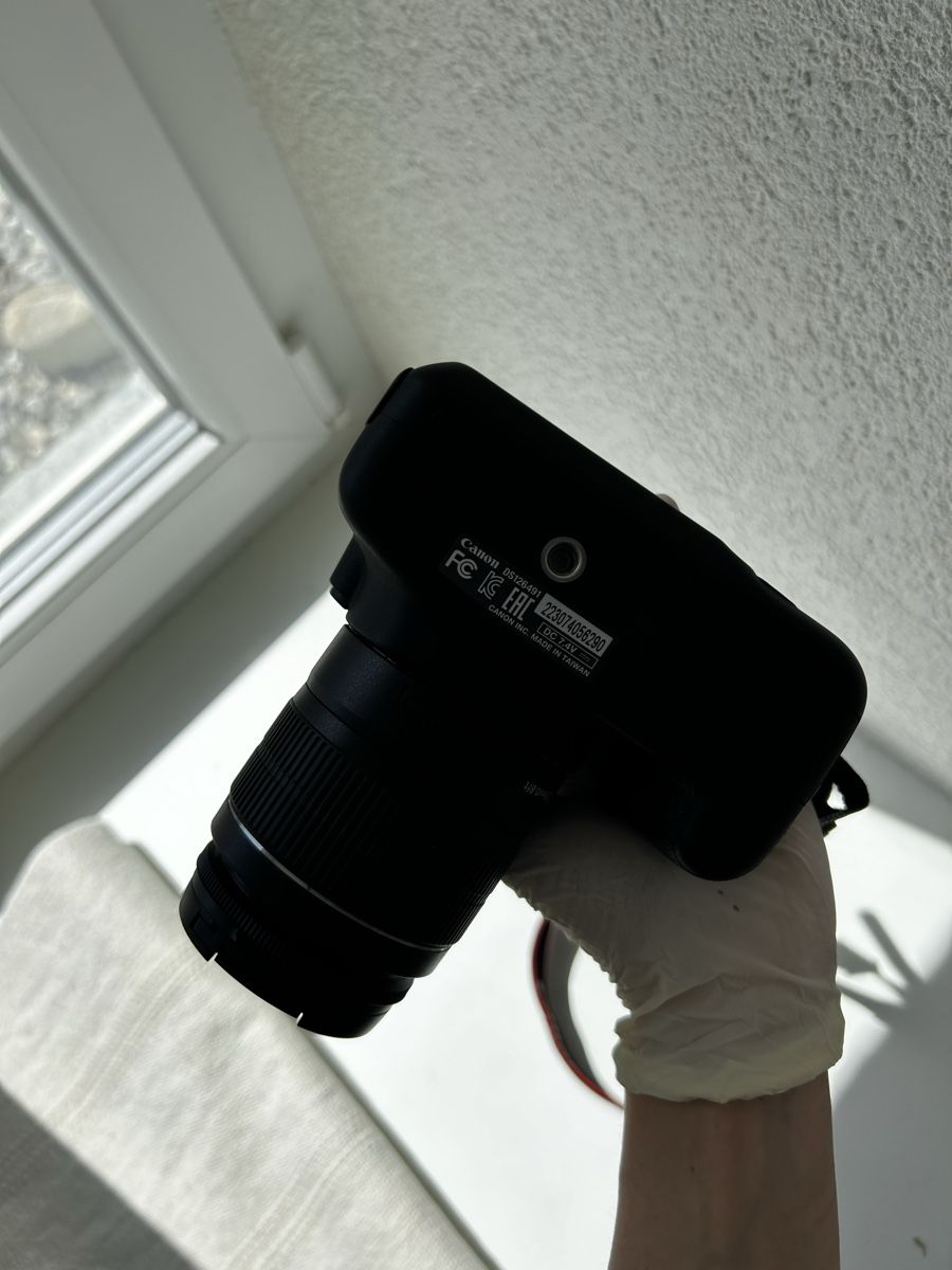 Canon Fotocamera: Canon EOS 1200D + objectif EF-S 18-55mm + accessoires – Usato da Develier venduto da mel_qd2m 4